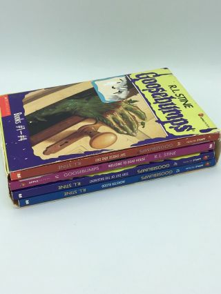 GOOSEBUMPS Box Set (Books 1 - 4) R.  L.  STINE Series 1992 Vintage 2