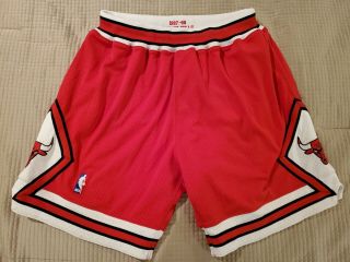 Authentic Mitchell And & Ness 97/98 Chicago Bulls Shorts 44 Large Michael Jordan
