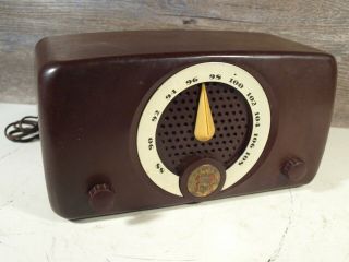 Vintage 1949 Zenith Model 7h918 Fm Radio Brown Bakelite Parts Or Restore