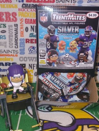 2020 Nfl Teenymates Silver Series 9 Gravity Box (32 Packs) Guaranteed Unsearched