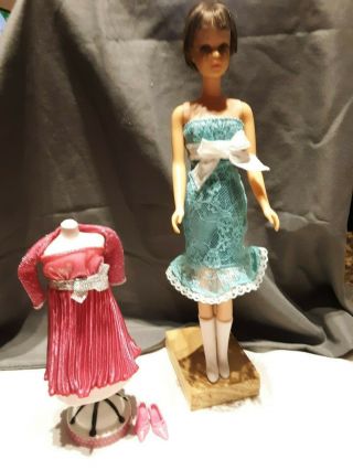 Vintage Brunette Francie Barbie Doll With Clothes