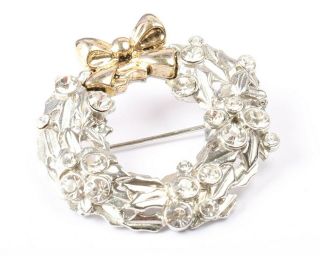 Liz Claiborne Vintage 1970s Silver And Gold Tone Christmas Wreath Brooch