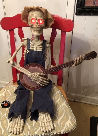 Vintage 2014 Spooky Village Animated Halloween 36 - Inch Skeleton Banjo Player