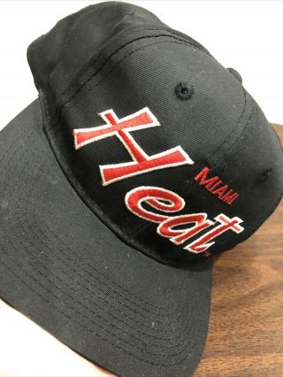 Vintage Miami Heat Sports Specialties Script TWILL Snapback Black Hat Cap NBA 2