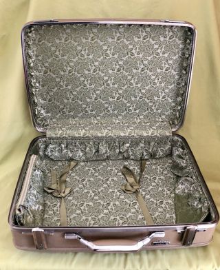 Vintage Hard Shell American Tourister Tiara Suitcase Luggage Beige Tan 2 Keys