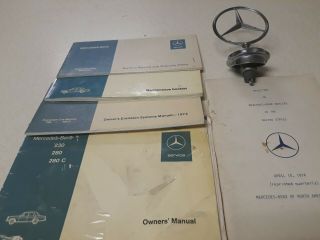 Vintage 1974 Mercedes - Benz 280 Owners Manuals And Grille Hood Ornament