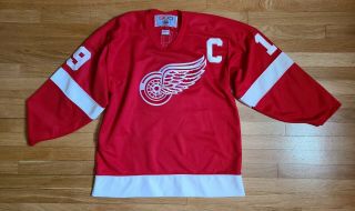 Vintage 90s Ccm Nhl Detroit Red Wings Steve Yzerman 19 Jersey Mens L Sewn