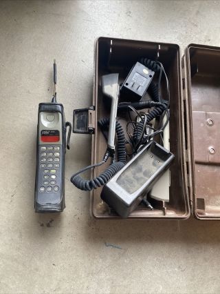 Vintage Motorola Omega Cell Phone With Accessories