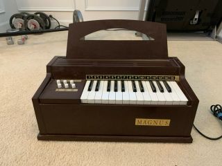 Vintage Magnus Tabletop Electric Chord Organ Model 300 1960 