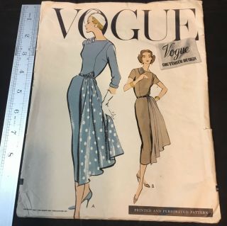 Vintage 1957 Vogue Couturier Design Dress Sewing Pattern - Bust 38 Hip 40 959