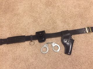 Vintage Leather Don Hume Police Duty Belt With Jay - Pee Holster,  Bullet & Cuff