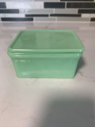 Vintage Mckee Jadeite Refrigerator Dish W/lid 5 X 4 X 2 1/2