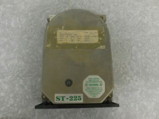 Vintage Seagate St - 225 5.  25  20mb Hh Hard Disk Drive.