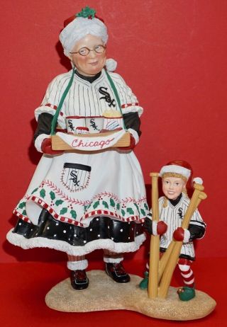 Chicago White Sox " Mrs.  Claus " Santa 