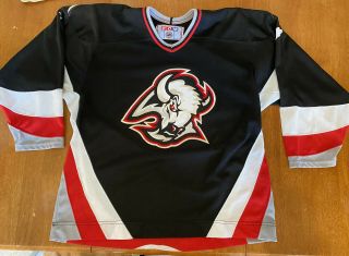 Ccm Buffalo Sabres Goat Head Logo Adult Mens Large Hockey Jersey