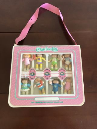 Vintage 1984 Cabbage Patch Kids Brag Bag With 8 Figures Mini Dolls