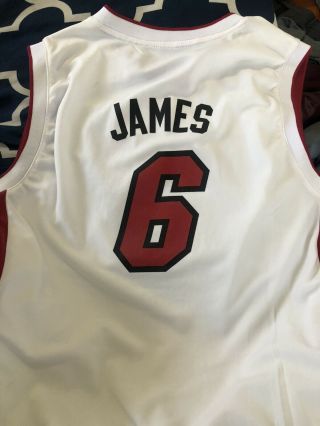 Lebron James Miami Heat 6 Jersey Adidas Boys Size L White NBA Looks. 2