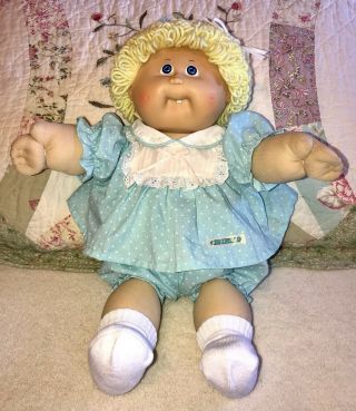 Vintage 1985 Ok Factory Cabbage Patch Doll W/first Tooth In