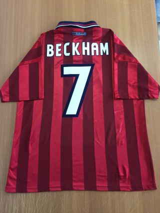 Beckham 7.  England Away Football Shirt 1997 - 1999.  Size: L.  Umbro Jersey