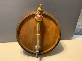 Vintage Schlitz Lady Goddess On World Globe Beer Tap On Wooden Barrel End