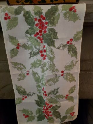2 Vera Neumann Vintage Christmas Holly Berry Linen Tea Towels Euc 15.  5 " X 27.  5 "