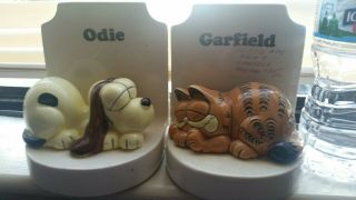 Vintage Enesco Design Ceramic Garfield (1978,  1981) And Odie (1978,  1983) Bookends