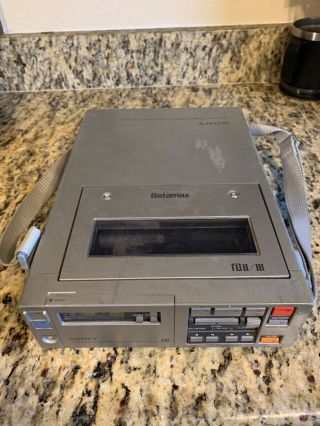 Sony Sl - 2000 Betamax Video Cassette Recorder - (no Power Cord) Vintage