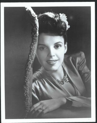 Iconic Judy Garland Vintage Sexy Glamour Photo Portrait