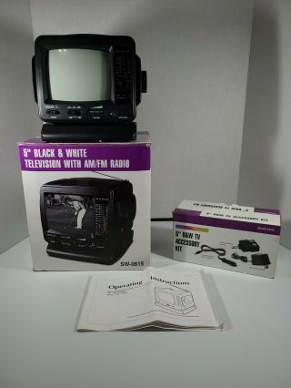 Vintage Portable 5 " Black & White Tv & Am Fm Radio Sw - 0615 W/bouns Accessory Kit