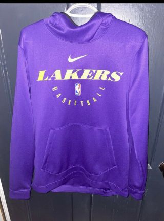 Nike M Men ' s Drifit Los Angeles Lakers Essential Pullover Hoodie 3