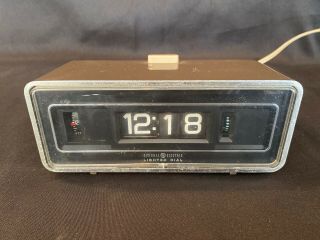 Vintage Ge General Electric Lighted Dial Alarm Clock & Flip Numbers