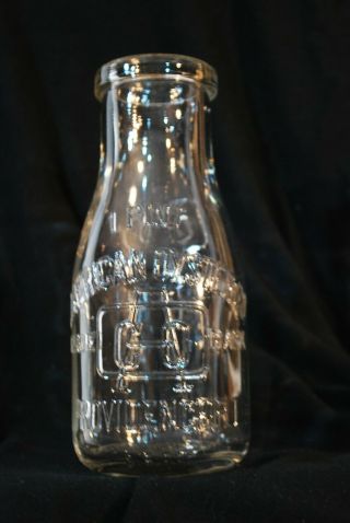 Rare Vintage American Oyster Co.  Dairy Milk Glass Bottle Prov.  Ri Embossed Pint