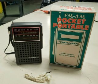 Vtg 1970 Realistic Radioshack 12 - 635a Fm - Am Portable Radio Solid State W/battery