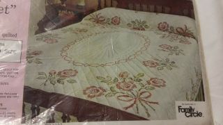 Vintage Paragon Needlecraft Rose Bouquet Double Bed Quilt Top Only Floral 01177