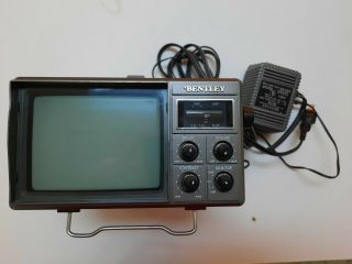 Bentley Deluxe Portable Tv 5 " Black & White Television B&w Battery Power Vintage