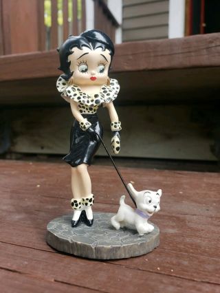 Betty Boop Figurine Walking The Dog Pudgy Vtg