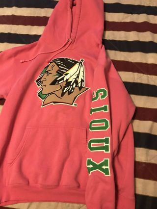 Vintage Und Fighting Sioux Pink Hoodie W/sioux Name& Logo Ladies Adult Xl