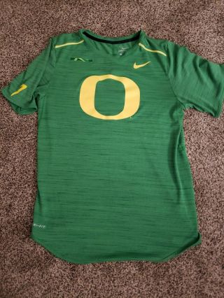 Oregon Ducks Mens (2) Nike Green And Black Team Issued T - Shirt Small 7