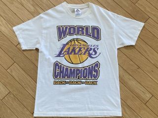 Los Angeles Lakers World Champions Back To Back To Back Vintage 2002 T - Shirt