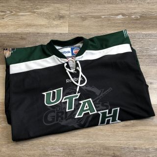 Utah Grizzlies Echl Lace V - Neck Long Sleeve Black Hockey Jersey Boys Size L / Xl