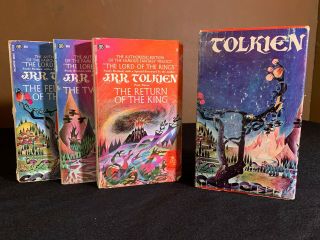 The Lord Of The Rings Trilogy.  Rare Vintage.  Dolphin Edition.  Box Set.  1969