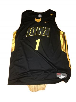 University Of Iowa Hawkeyes Basketball Jersey 11 Size Xl Extra Large 1 Dri - Fit