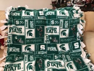RARE Michigan State Spartans tied fleece blanket 54“ x 78“ 2