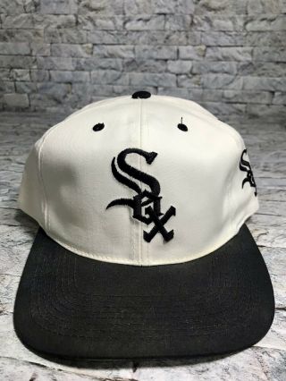 Vintage 90’s Chicago White Sox Baseball White Black Logo Snapback Hat Cap 2