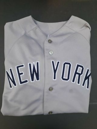 Derek Jeter York Yankees 2 Majestic Stitched Jersey Large