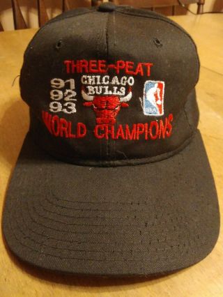 Vintage Chicago Bulls Three Peat 1993 Championship Black Snapback Hat Vtg Cap