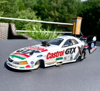 2001 John Force Autographed Castrol Funny Car Diecast 1:24 Action 10x Champ Nhra