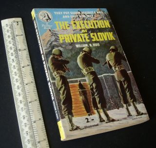 Vintage Panther 1956 Paperback " The Execution Of Private Slovik " W.  B.  Huie