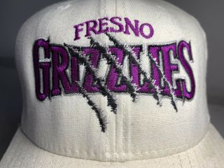 Vintage Rare 90’s Fresno Grizzlies Era White Big Logo Snapback Hat Cap Milb