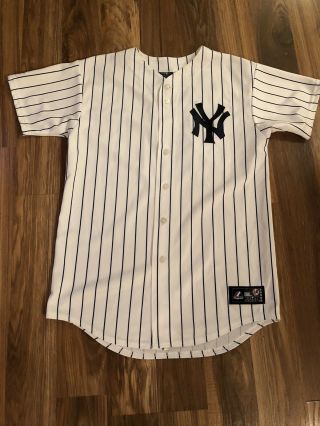 Derek Jeter York Yankees Majestic Pinstripe Jersey Size Small Adult